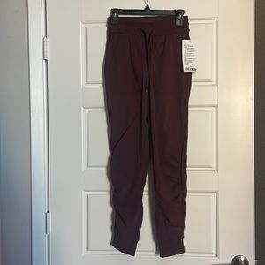 lululemon beyond the studio jogger sz 4 new with tags